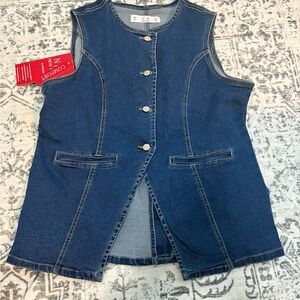 New Max Ultrasoft Stretch Denim Women’s Button-Up Vest – Med Wash XL